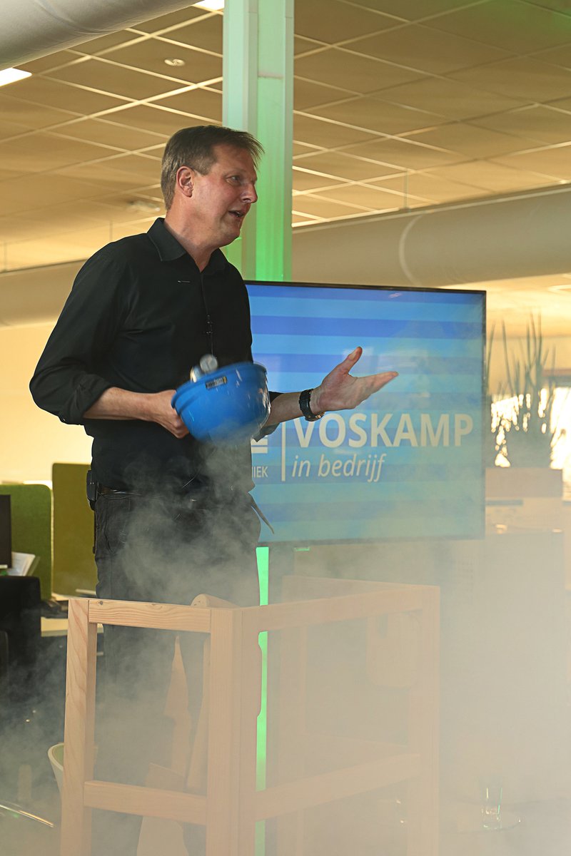 Voskamp Beveiligingstechniek bestaat 25 jaar! Daarmee ook een jubileum voor medeoprichter Gerard Klein Rouweler. Een mooi moment om met collega’s en leveranciers bij stil te staan door middel van een “live” event. #feestje #coronaproof