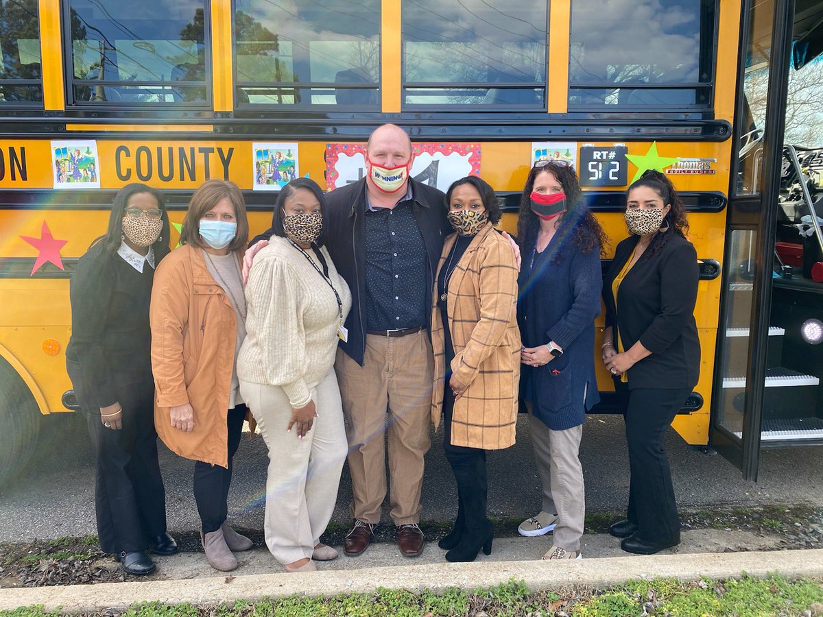 suptking's tweet photo. Read Across America Parade at Pope School.  Dr. Catlett and Central Office staff provided a "Magic School Bus" for the parade. #readingiswinning https://t.co/GdAnEO3Qt4