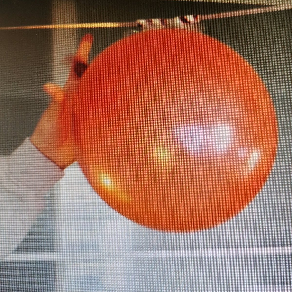 Well done Beth in Year 8 for making a rocket balloon to investigate air pressure! Amazing! 🎈👩‍🔬👨‍🔬
If you want to learn more about air pressure check out this link,
bbc.co.uk/bitesize/guide…
#hccslearning #hccs #hccsscience #ks3science #ks3physics #LockdownLearning #homelearning
