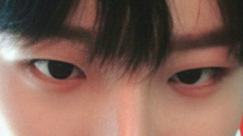 defynrae's tweet photo. one of woodz's biggest charming point is are his uneven fox eyes. I'M NOT EVEN KIDDING https://t.co/y45uCVOkXN
