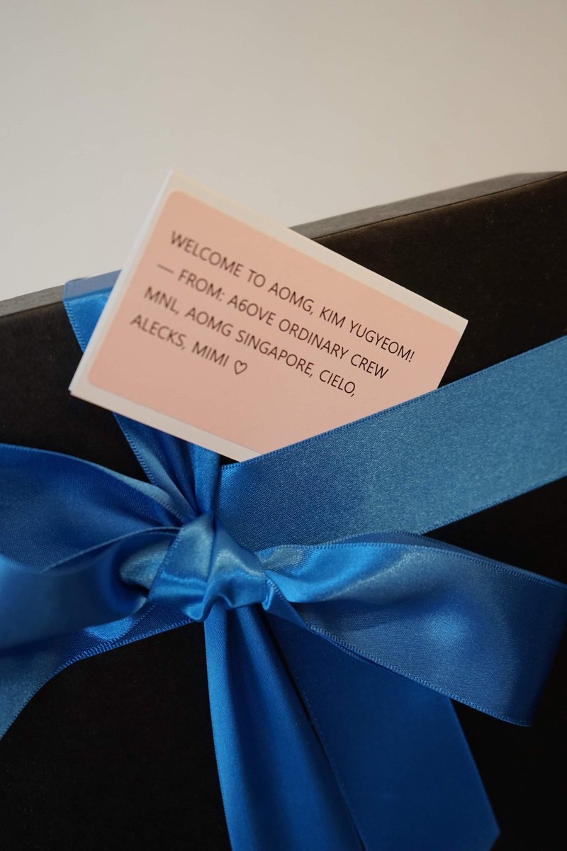 a6ovecrewmnl's tweet photo. WELCOME TO AOMG, @real_Kimyugyeom !! 💚 

OUR WELCOME GIFT FOR YUGYEOM HAS BEEN DELIVERED TO AOMG! 

Thank you so much for helping us and for making this possible @AOMG_Singapore , Cielo, Alecks and Mimi 💚

#WelcomeYugyeomToAOMG https://t.co/TqsH0J7IR8