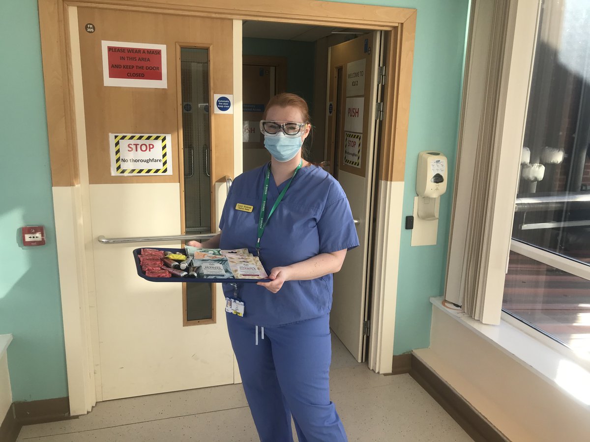 YSHospCharity's tweet photo. Thank you to Emma Sawdon and Darci for kindly donating lots of The Body Shop goodies for staff in ICU at York Hospital! 💙 The staff were delighted to receive hand creams, face masks and bubble bath! https://t.co/UoHcIQ5HR7
