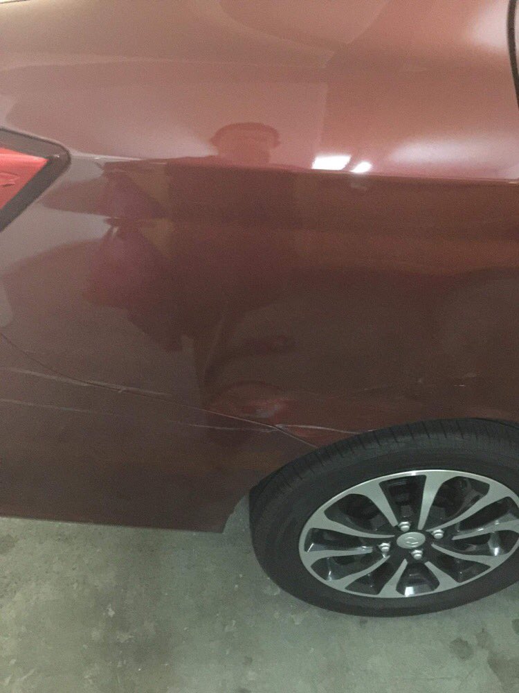 WazerJufri's tweet photo. @Twt_Cyberjaya Assalam min, nak minta tolong viral &amp; cari kalau dapat. Dlm pukul 3pm tadi ada motor besar (maybe superbike) langgar lari kereta wife kat traffic light kat TM point. Motor tu langgar red light terus pecut ke arah masjid lepas langgar kereta. Mohon bantuan semu tq https://t.co/IIP2Rzwgv5