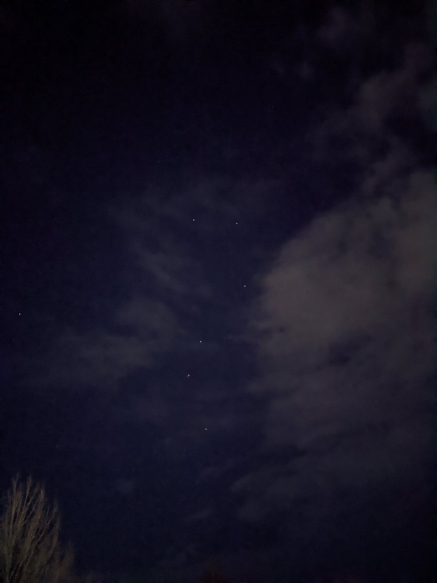 AnonymousMess's tweet image. Surgery is fun. For two weeks I have felt tired, sad &amp;amp; incapable. I can't imagine going back to work when I can't make it through the grocery store without a rest. And I miss walking outside. Turns out when I told everyone it was important to my mental health, I was right.