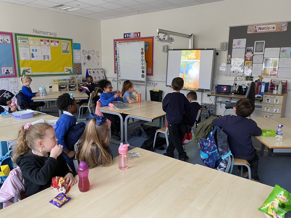 MrsFaryma's tweet image. We loved having #SocialSnack and listening to #TeachersTerrificTales. We really enjoyed the different stories 📚 @school_seaton #LiteracyWeek2021