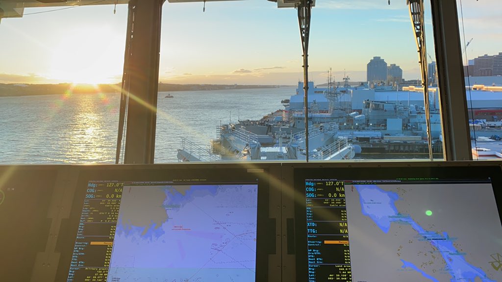 TankerSteph's tweet image. A sunny sunrise! 
#sameview #differentday