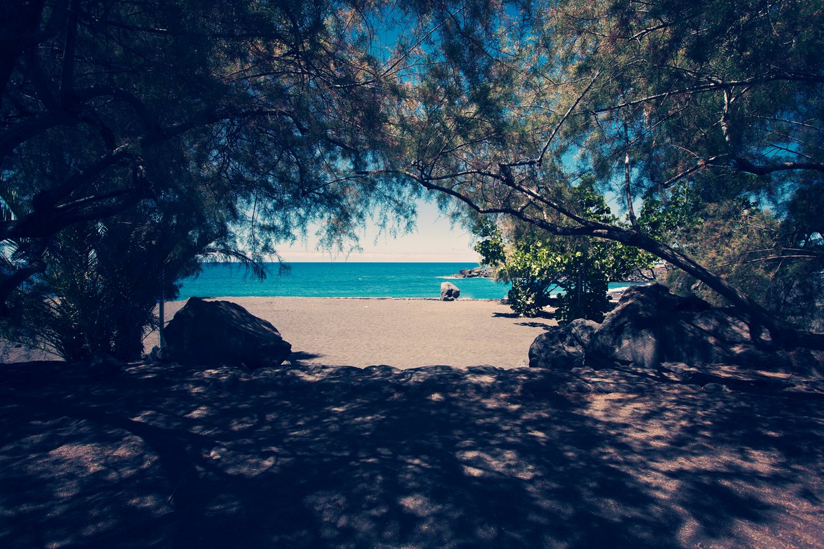 📍Playa Jardín: It was designed in the nineties by the renowned Canarian artist #CésarManrique and is one of the most famous beaches in the north of the island 🌴

#VisitPuertodelaCruz
#tuesdaymotivations