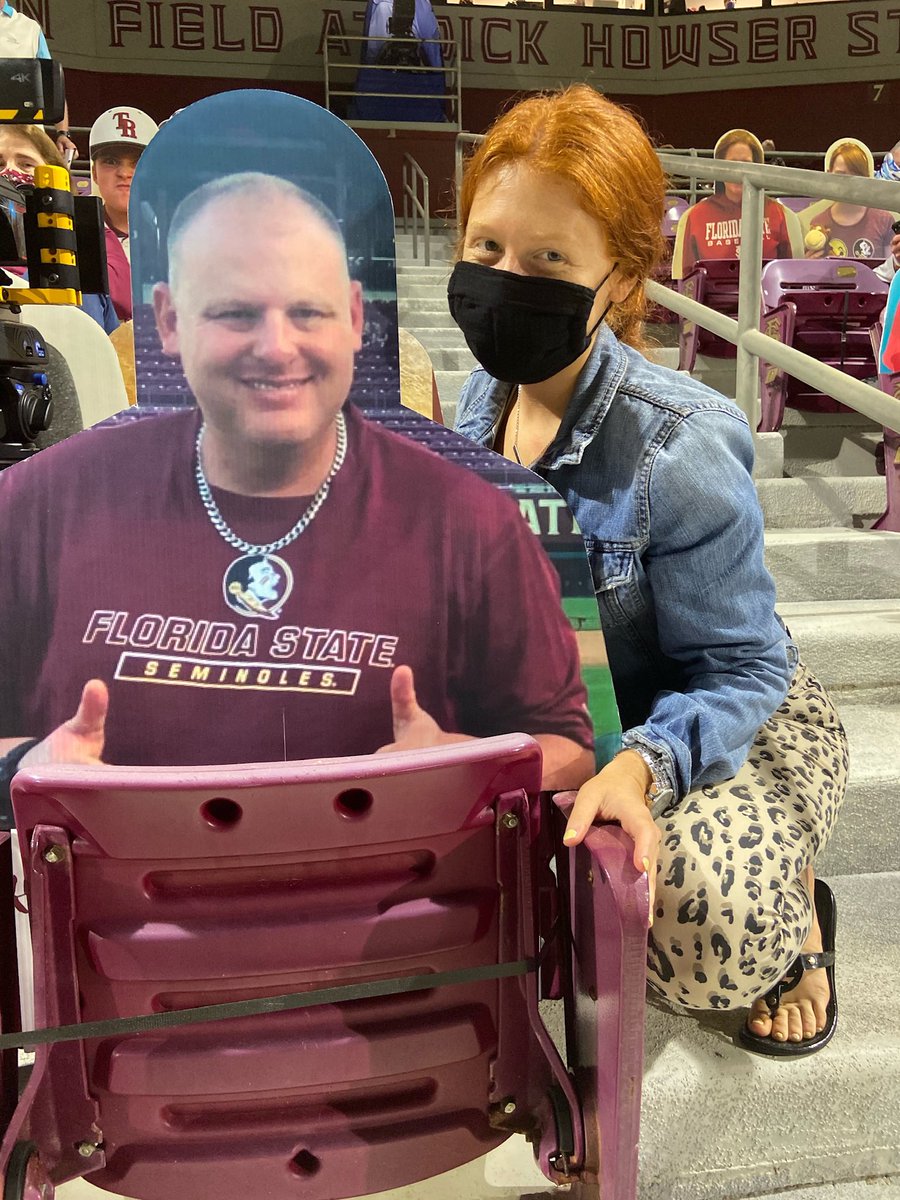 BCPSStein's tweet photo. There’s nothing better than an @FSUBaseball game with Dad! 💙1️⃣9️⃣⚾️👼🏻❤️💛 #legendsneverdie #gonoles #daddysgirl https://t.co/AH5pD7Z2en