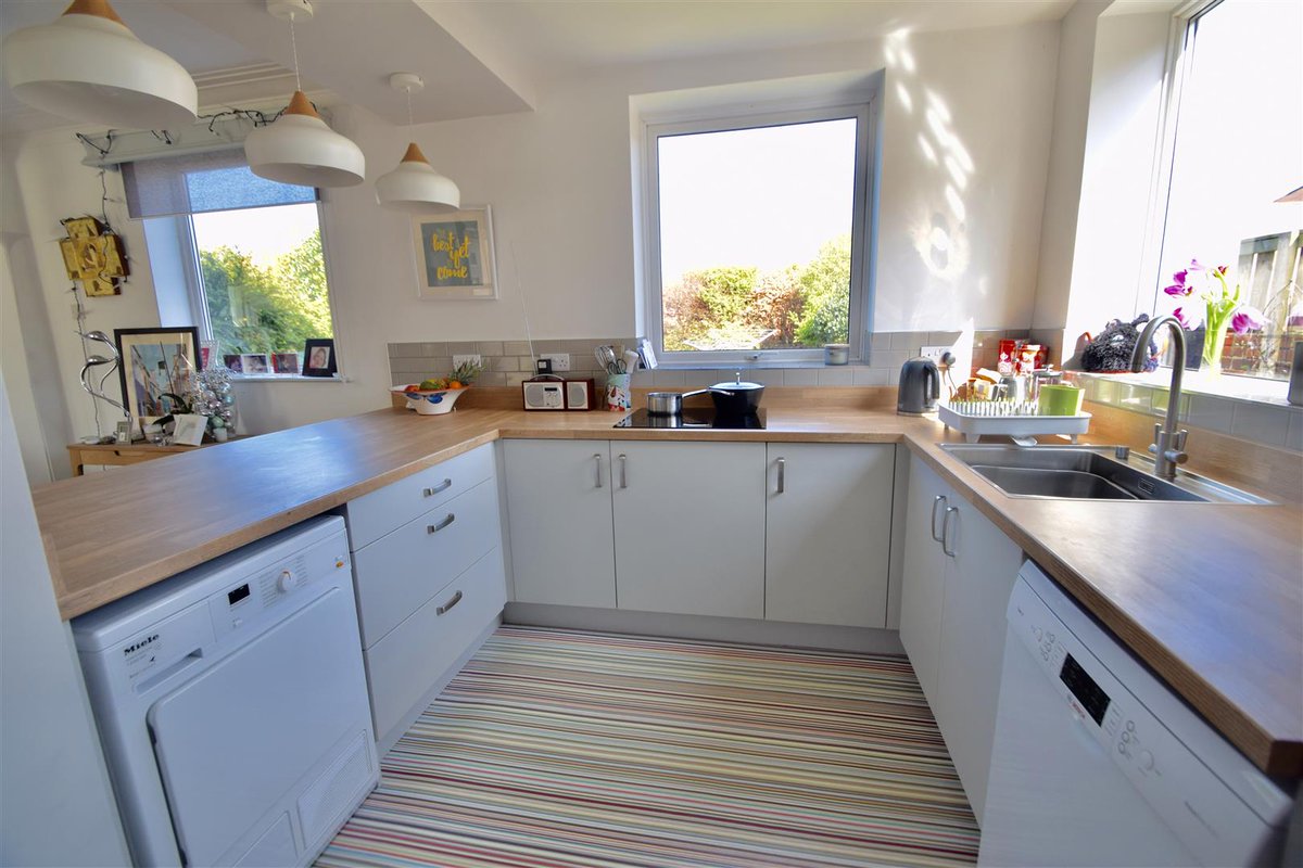 embleys estate agent tweet media