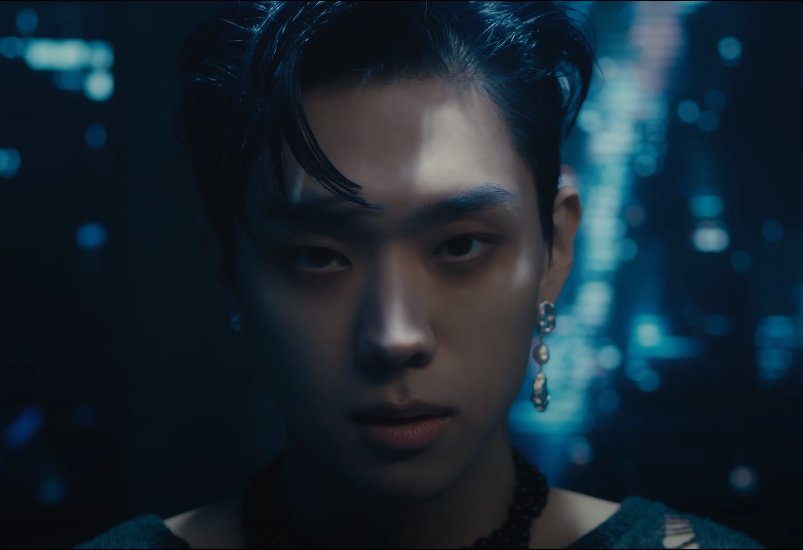 demianfp's tweet photo. looks #DEMIAN #데미안 https://t.co/jrmjNhO2WO