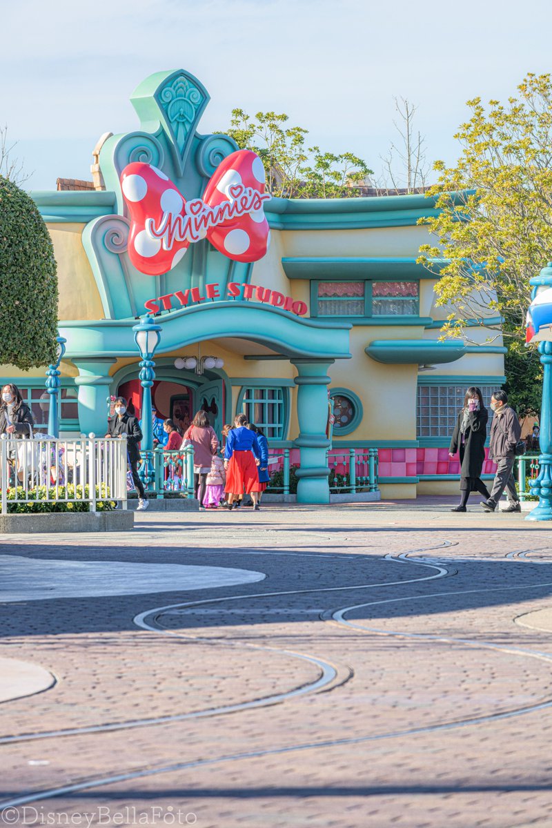 DisneyFoto's tweet photo. 静かな春
#ミニーの日 https://t.co/CHCEAwA0ab