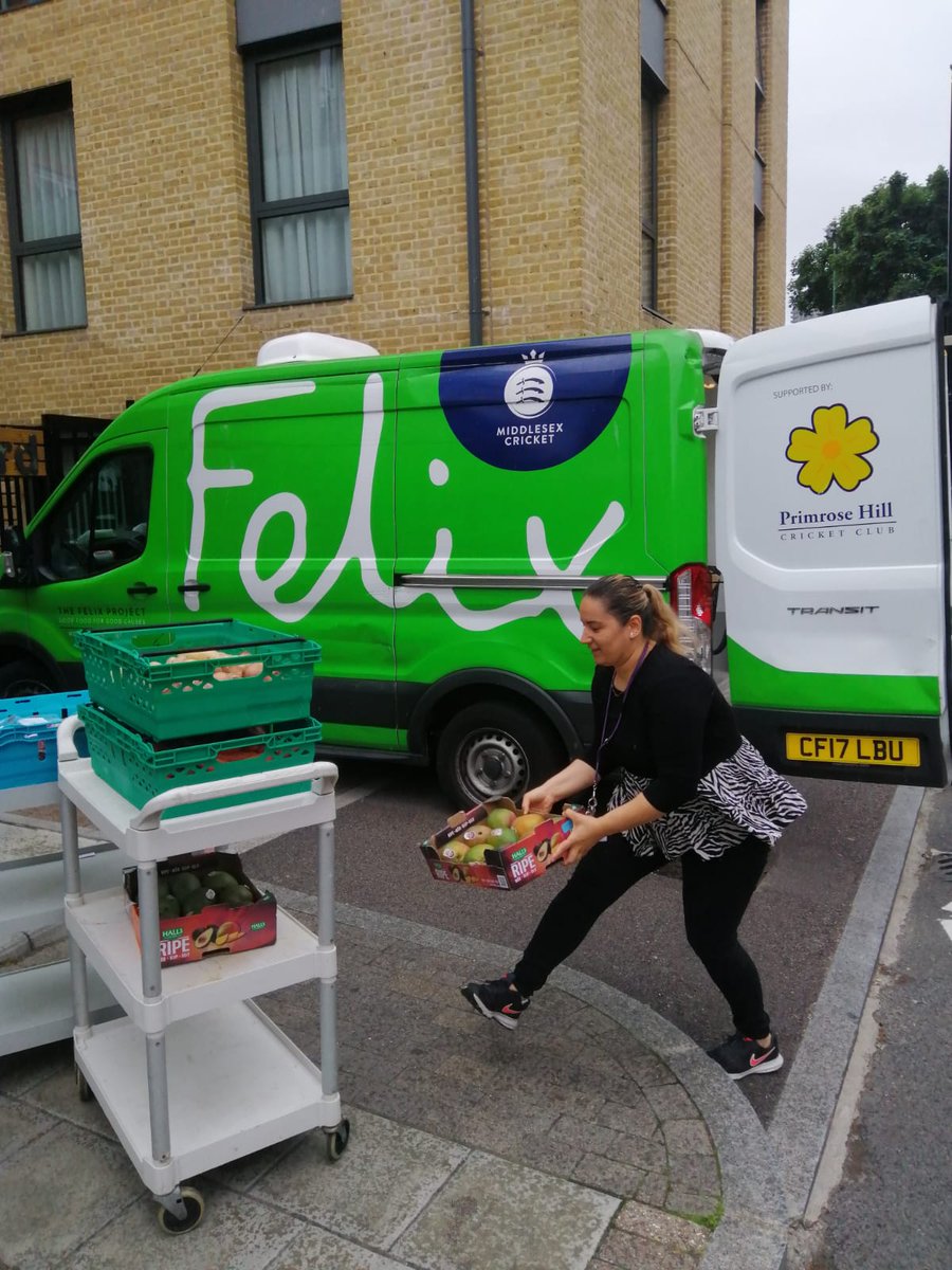 StLukesTrust's tweet photo. We're passionate about minimising #foodwaste @StLukesTrust. We redistribute donated food through our #foodhub and our community cookery classes @central_st use lots of food destined for waste. No-one is perfect but we can do our bit #FoodWasteActionWeek #minimise #southislington https://t.co/u3l9cOWMuu