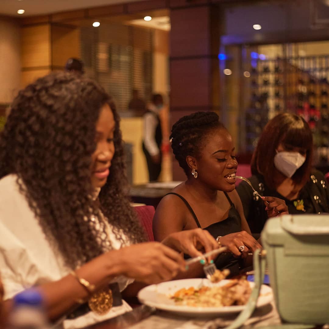 partnermobileng's tweet photo. Life is a beautiful adventure, best enjoyed with the perfect partner #EV1PRO.
Shop yours from @shopKonga via this link πππ
https://t.co/BYjGzPVQCb
#DinnerWithErica
#PartnerMobile
#PartnerWithErica
#EricaXPartnerMobile https://t.co/rcw2EbouGj