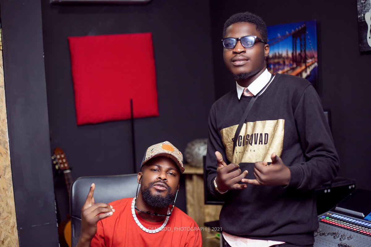 bigbarsgh's tweet photo. Studio session done 🔥🔥🔥🎙
 Watch out for these upcoming rappers 🇬🇭

🙏 @mastergarzy
📸 : @demigod_photograph
🎙 : @lavastudio_gh

#BigBarsCypher 
#MostWanted
#2MGMUSIC https://t.co/yruBDoJWpY