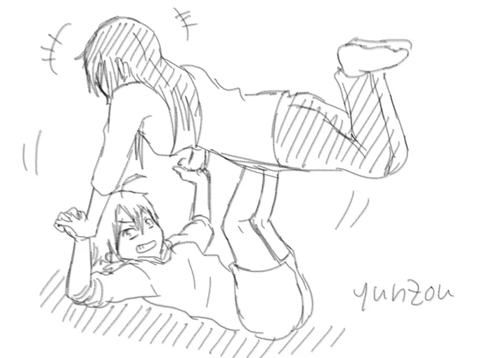 侑燈ひこうきーーーー
きゃっきゃっ遊ぶ2人 
