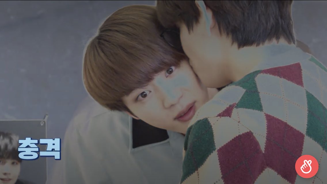 stellayers's tweet photo. Run BTS editors what goes on?  😭 https://t.co/hibK1yyTth