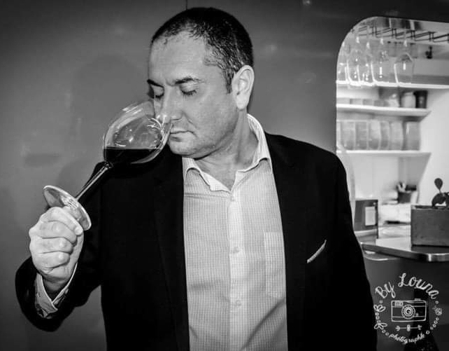 Il est Consultant en Vins, Meilleur Sommelier de France… et Ambassadeur d’Alsace ! Bravo à Pascal Leonetti ! 👏😉 https://t.co/8ypGJh1L8f #Alsace https://t.co/sxT8tEVGmI