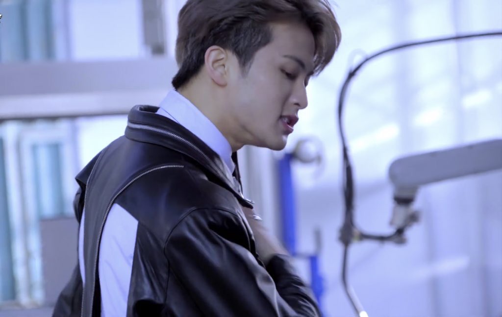 ً (@looksmkl) on Twitter photo 