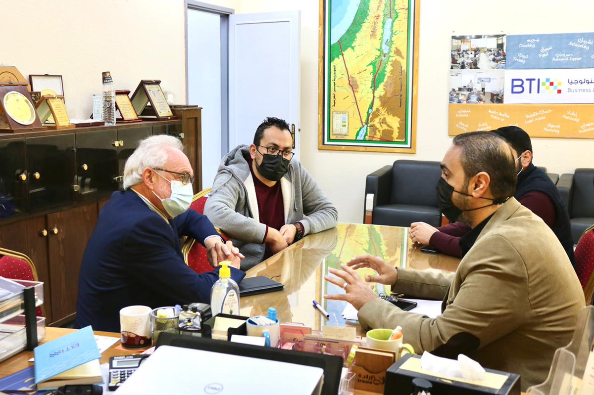 IUG_BTI's tweet photo. خلال زيارة وفد من وكالة التنمية البلجيكية (Enabel)؛ ممثلة بالسيد: باتريك دي بوك-Patrik De Bouck الممثل المقيم للوكالة، لحاضنة الأعمال والتكنولوجيا(BTI)
هدفت الزيارة للتعرف على برامج وأنشطة الحاضنة إضافة إلى بحث سبل التعاون والشراكات المستقبلية بين الطرفين.🙏🏻
#Bti #Enabel #CSCED https://t.co/4fvyRsvIrn
