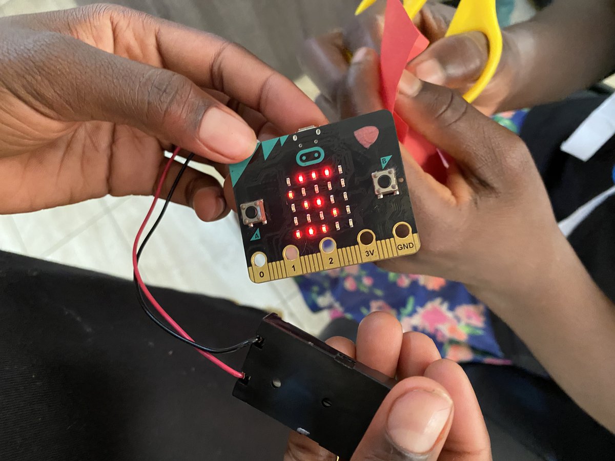 microbit_edu's tweet image. Join us for an online meeting about physical computing at primary school with #microbit at the Festival of Computing on Friday 5 March 

Sign up here 👉community.computingatschool.org.uk/events/8903

 #casplym21  @CompAtSch @SouthWestCAS @PlymUni