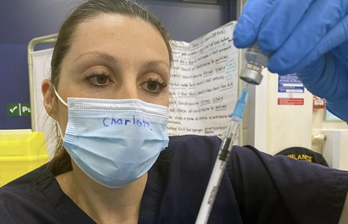 w8charlotte's tweet photo. Being a volunteer in a Covid 19 vaccination hub has been a privilege and a profound experience 

Many dental team members are getting involved 

Here’s my story so far...please share yours 

@TheBDA 

https://t.co/lAiqWj1zmE https://t.co/8pPdJmqiy6