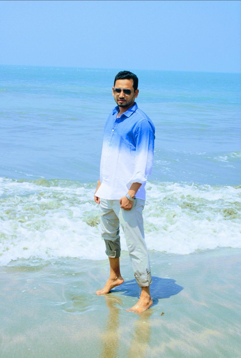riadalbaki's tweet image. Enjoying the nature! 
#sea #oscan #blue #bluewater #happy