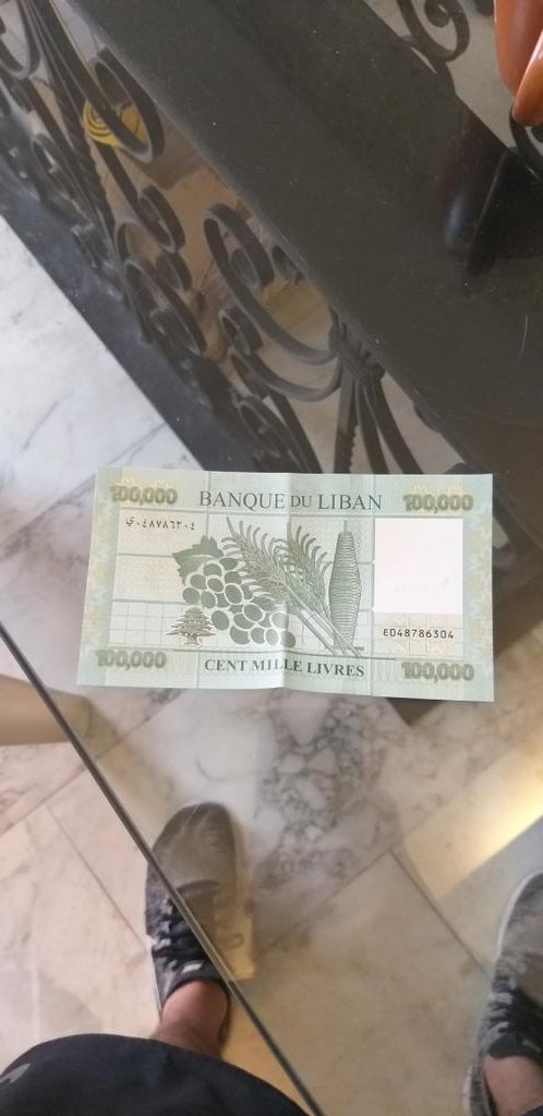 najinoun's tweet photo. 7ada ma3o ysarrefle 5 w frata? https://t.co/6pPZfBrooa