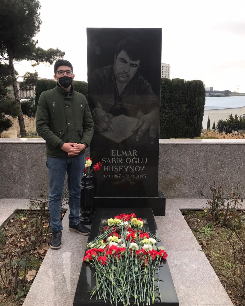 ahmad_mammadli's tweet photo. Səni geri qaytara bilməsək də, mübarizə ruhun daim bizimlə olacaq... 

#ElmarHüseynov

#16il https://t.co/G8T1s6lwGm