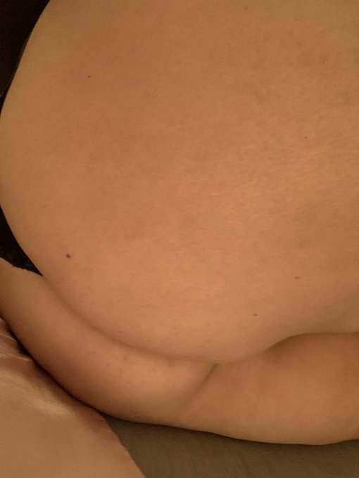 I love my ass when it&rsquo;s tan https://t.co/c7WdT5r5fT<a href="/tag/newprofilepic"class="tags"><span>#newprofilepic</span></a>