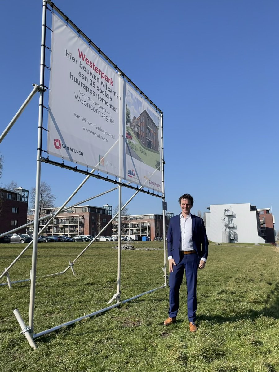 Vandaag samen met <a href="/JBeemsterboer/">Jelle Beemsterboer</a> een zonnig ‘startmoment’ voor de realisatie van 35 nieuwe betaalbare ruime huurappartementen in <a href="/SchagenGemeente/">Gemeente Schagen</a>. #westerpark #woningbouw