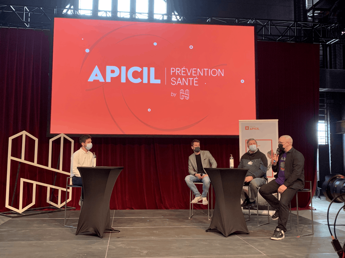 <a href="/JulienMarbouty/">Julien</a>, start-up manager à H7, challenge les 3 autres start-up membres du programme avec un pitch d'1 min de leur solution innovante en santé. 🏥

👉 <a href="/FlorianCordel/">Florian Cordel</a> de la solution <a href="/groupHPI/">SpeakUP by HPI</a> 
👉 <a href="/CodesnaMarc/">Marc Latouche</a> qui crée <a href="/codesna/">Codesna</a> 
👉 <a href="/marcriedel_/">Marc Riedel</a> co-fondateur de <a href="/aum_biosync/">AUM Biosync</a>