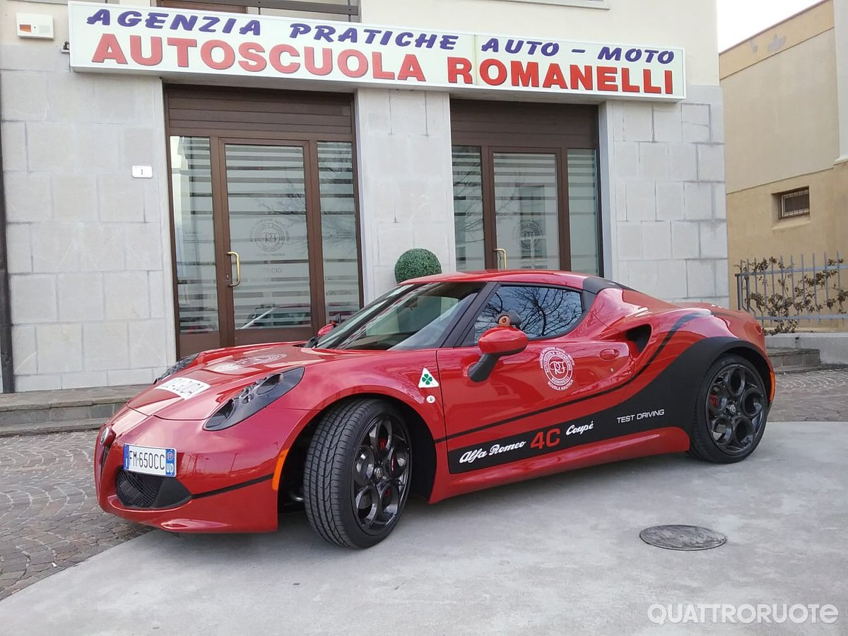 quattroruote's tweet photo. #AlfaRomeo, un'#autoscuola del Friuli-Venezia Giulia prepara gli studenti con una #4C: per guidarla è sufficiente avere il foglio rosa --> https://t.co/6OHXEhSury #patente #fogliorosa #alfaromeo4c https://t.co/vx2BhuRpcZ