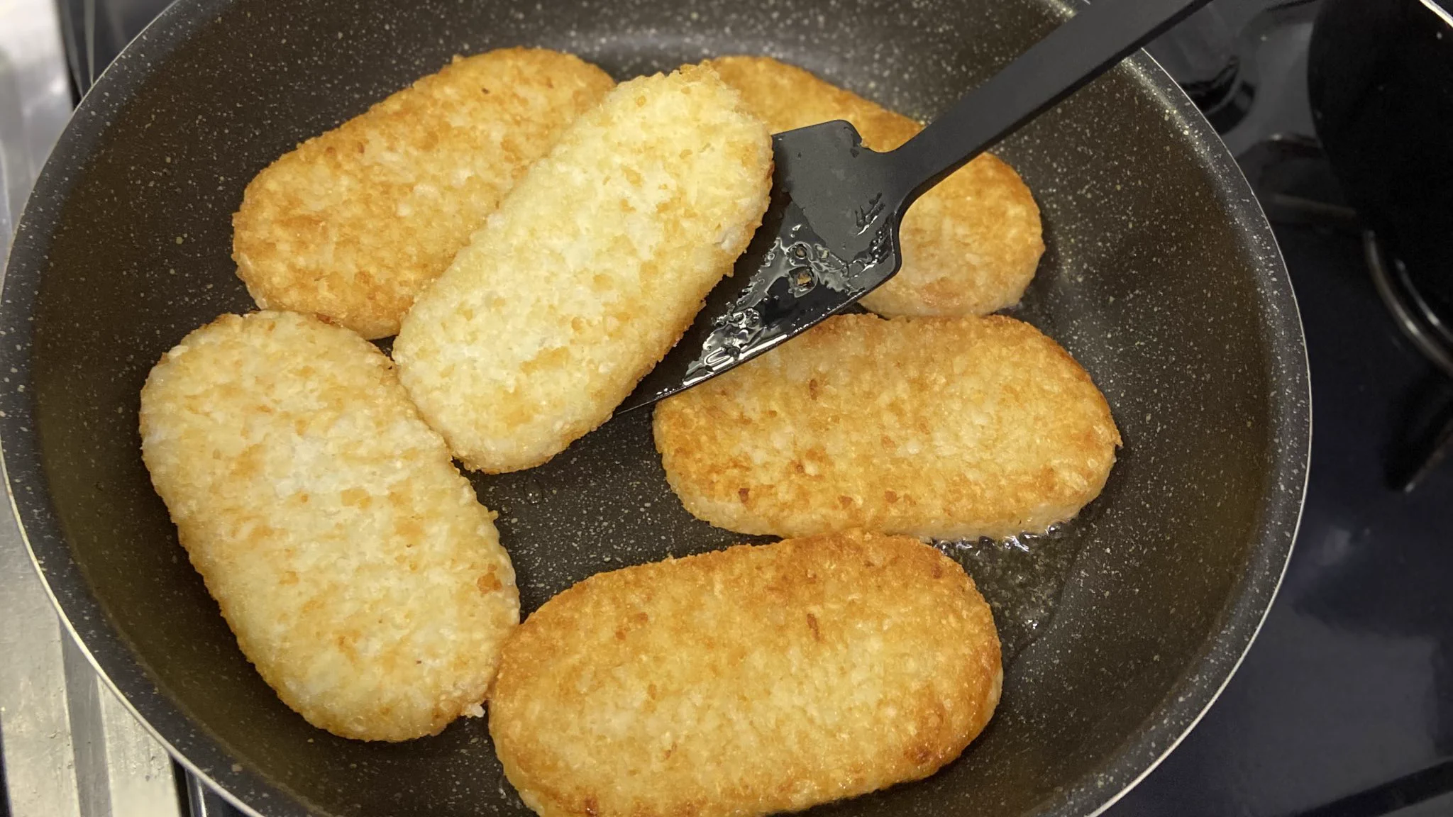 時間を短縮出来ちゃう？！冷凍のハッシュドポテトを楽に温める方法！