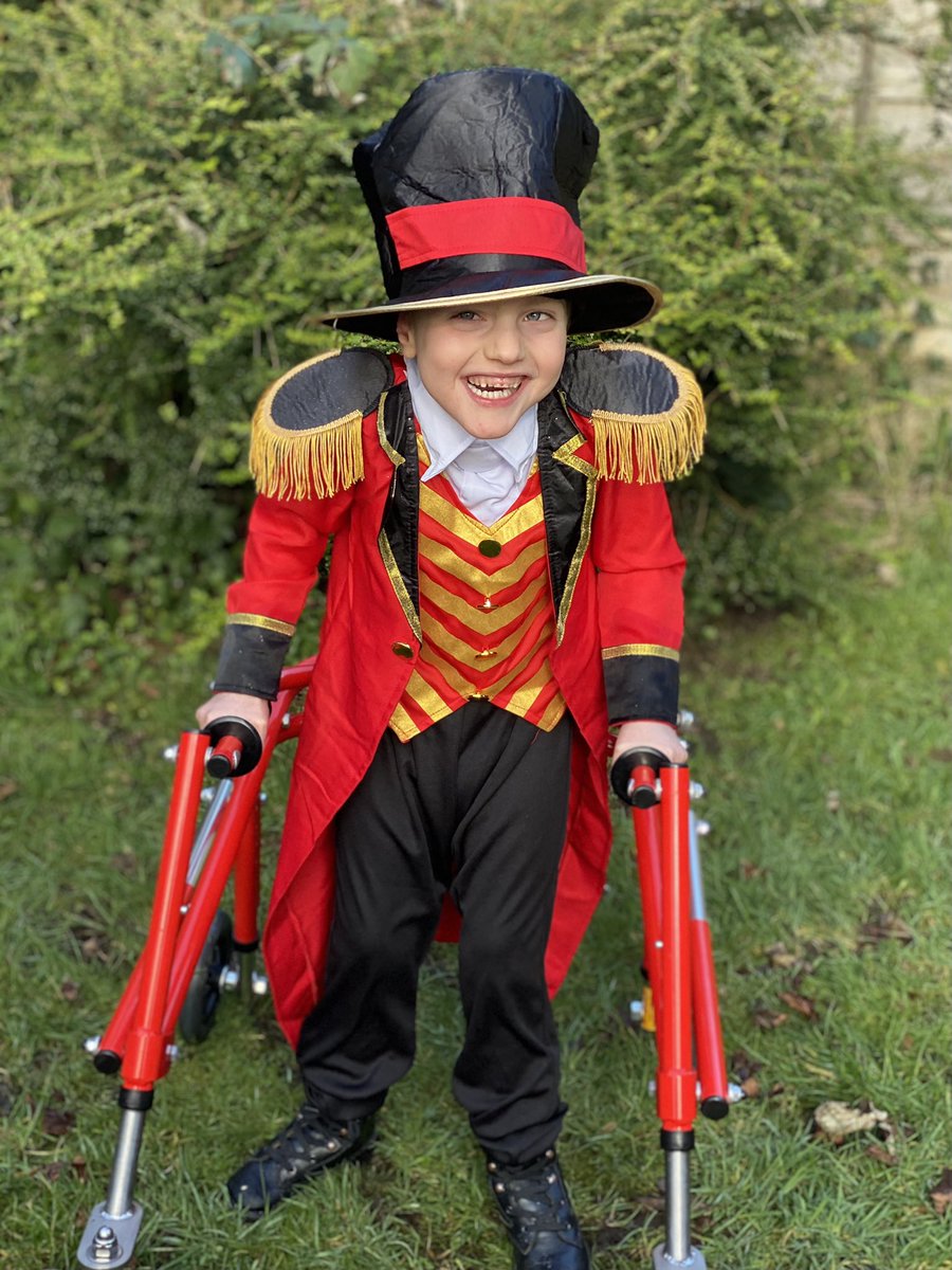 When your boy is way too gorgeous and you can’t choose which photo to put on his greatest showman birthday party invites (virtual party of course) ❤️❤️❤️ what do you reckon? 1,2,3 or 4?  ❤️