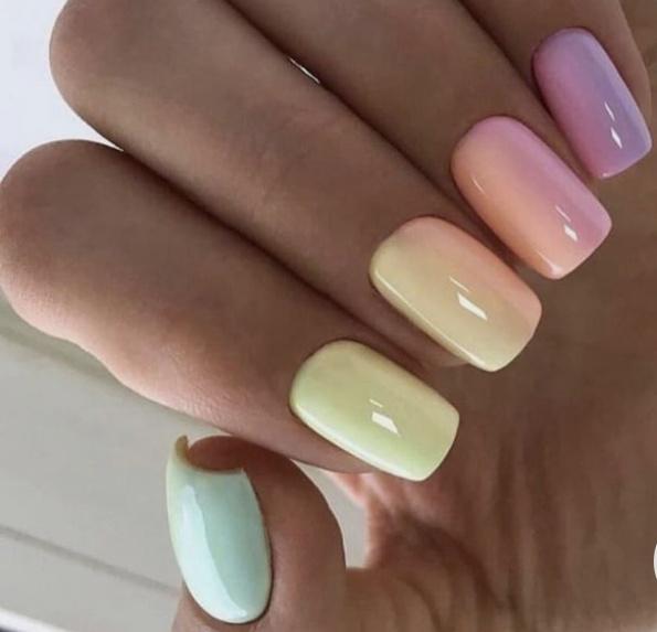tae_siya's tweet photo. Pastel nail art 💜 https://t.co/g3WzvHu6HF