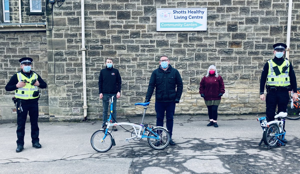 Thanks to @nlcpeople & @Lanarkshire_Pol who provided bike security tagging for our @Wheels4Heroes partnership project with @ActivTravelNHSL All set for our March roll-out! 🚲#watchthisspace @BromptonBicycle @NHSLanarkshire @FoundationScot @endura @SustransScot @transcotland