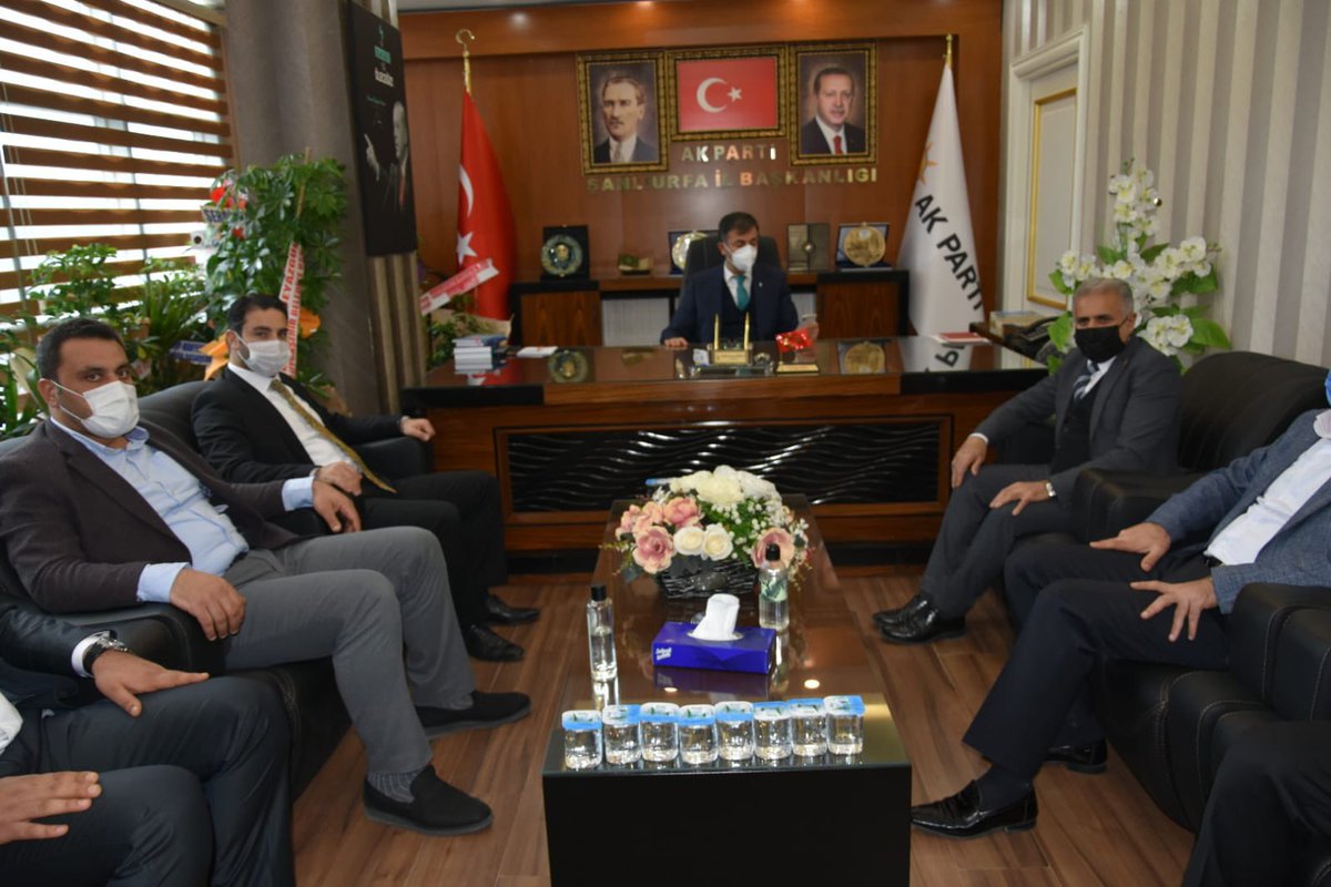 Ak Parti Şanlıurfa İl Başkanı <a href="/abdkirikci/">Abdurrahman KIRIKÇI</a> ve yönetimine hayırlı olsun ziyaretinde bulunduk. Memleketimize ve hemşerilerimize hayırlı hizmetlerin takipçisi olmasını dileriz.