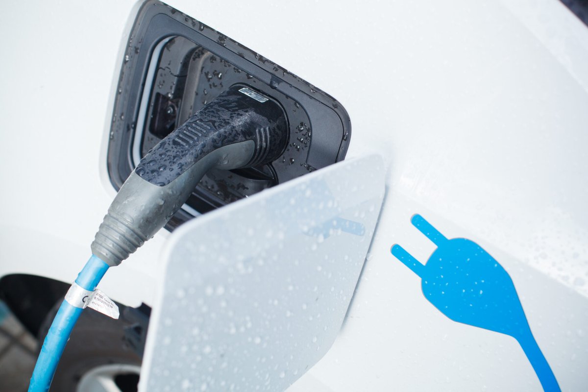 Als je toevallig over een nieuwe bestelbus nadacht, je kunt ook elektrisch: im.nu/7SYpIl