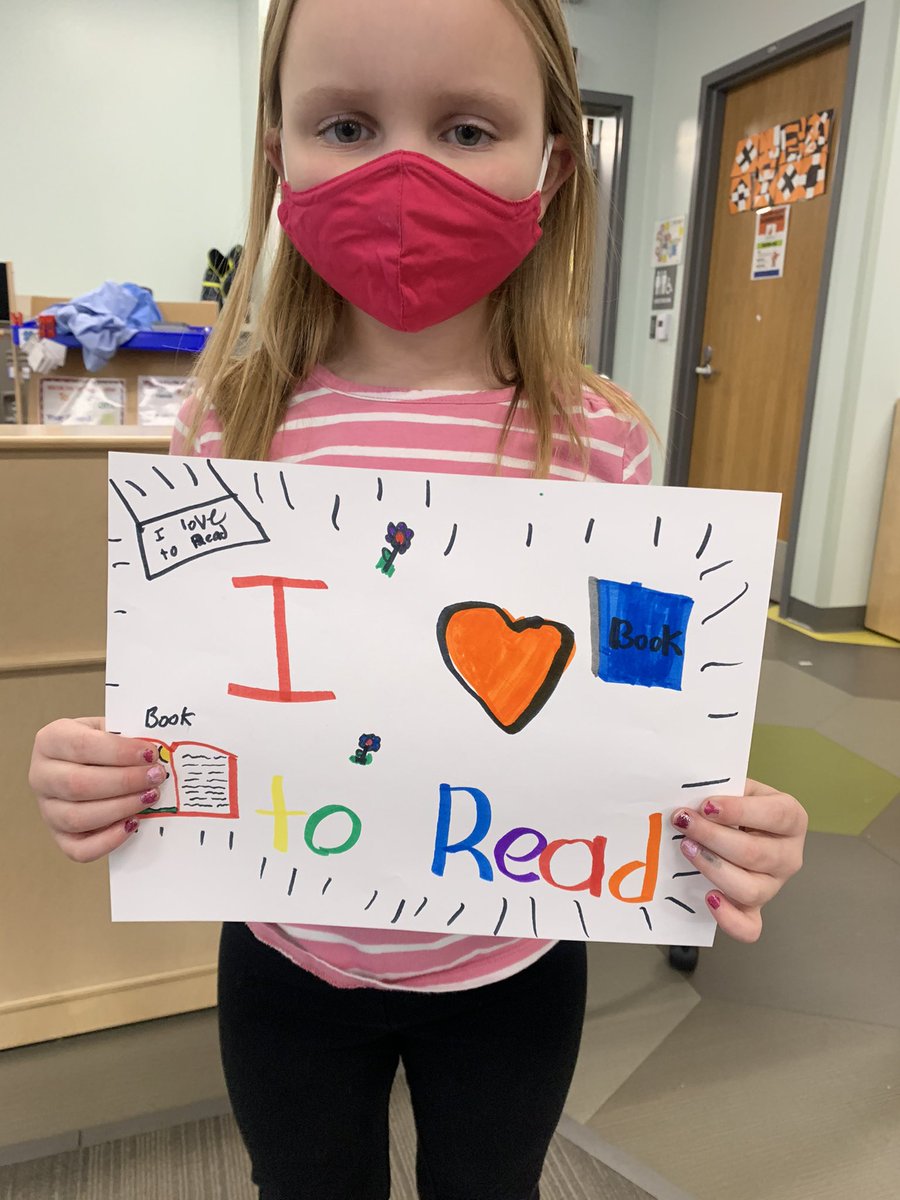 MsWallaceDDE's tweet photo. Ava chose to make a sign for our classroom for read across America week! Looks great! https://t.co/LDsxfBnki4