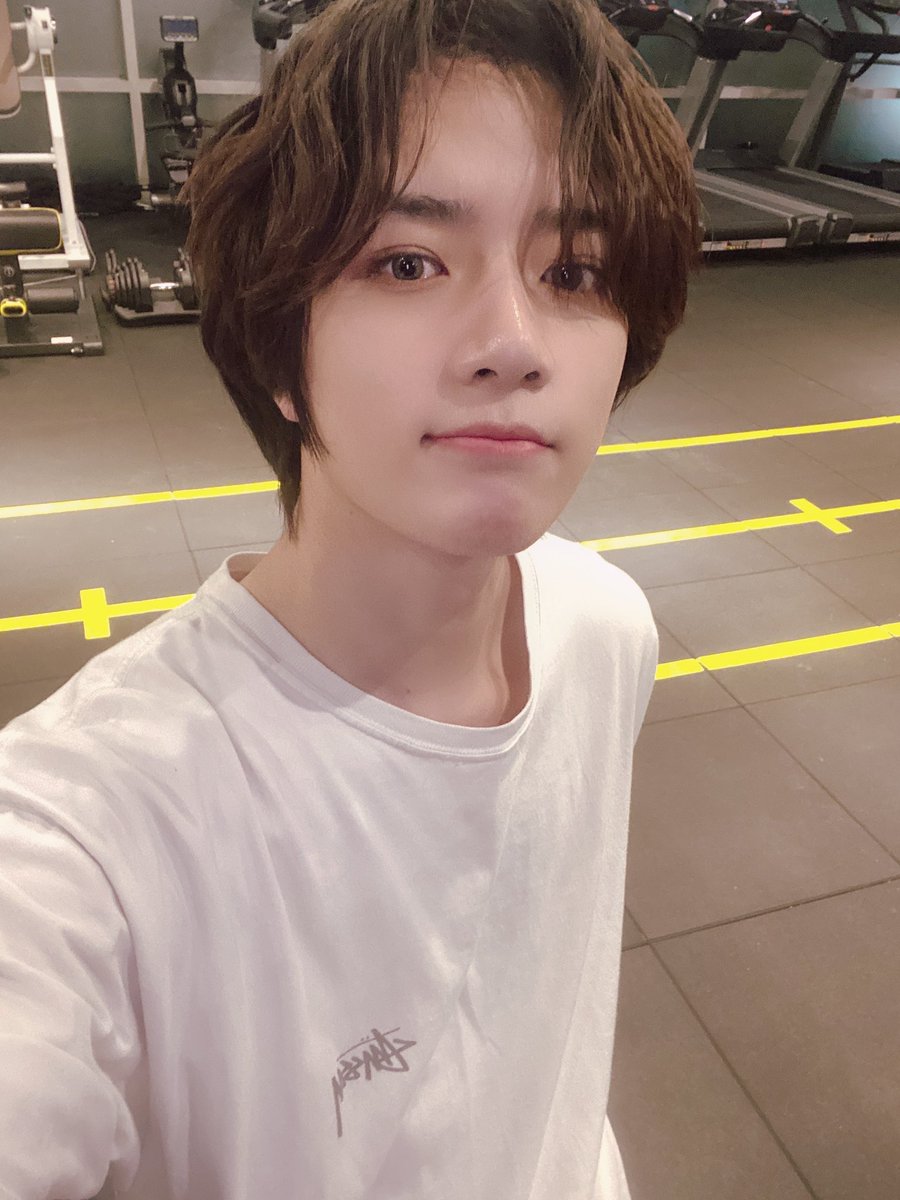 TXT_members tweet picture