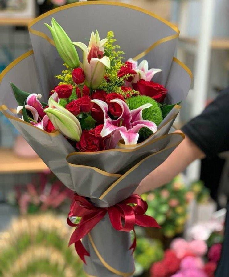 مساء الورد مساء السعاده لكل من قرا تغريدتي ❤️