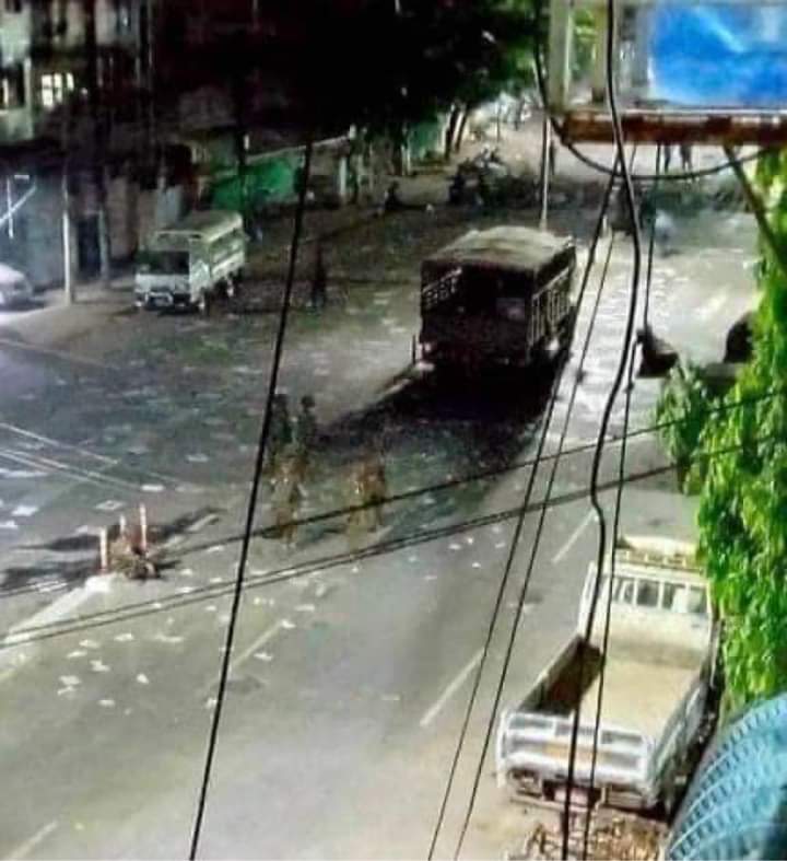 #Mar2Coup 7pm, Hlaing ; Military forces are still terrorizing the nights of civilians by firing guns, cursing the civilians not to go out, throwing sound bombs on empty streets just to terrorize the elders and children #WhatsHappeninglnMyanmar #StateSponsoredTerrorism <a href="/UN/">United Nations</a> <a href="/hrw/">Human Rights Watch</a>