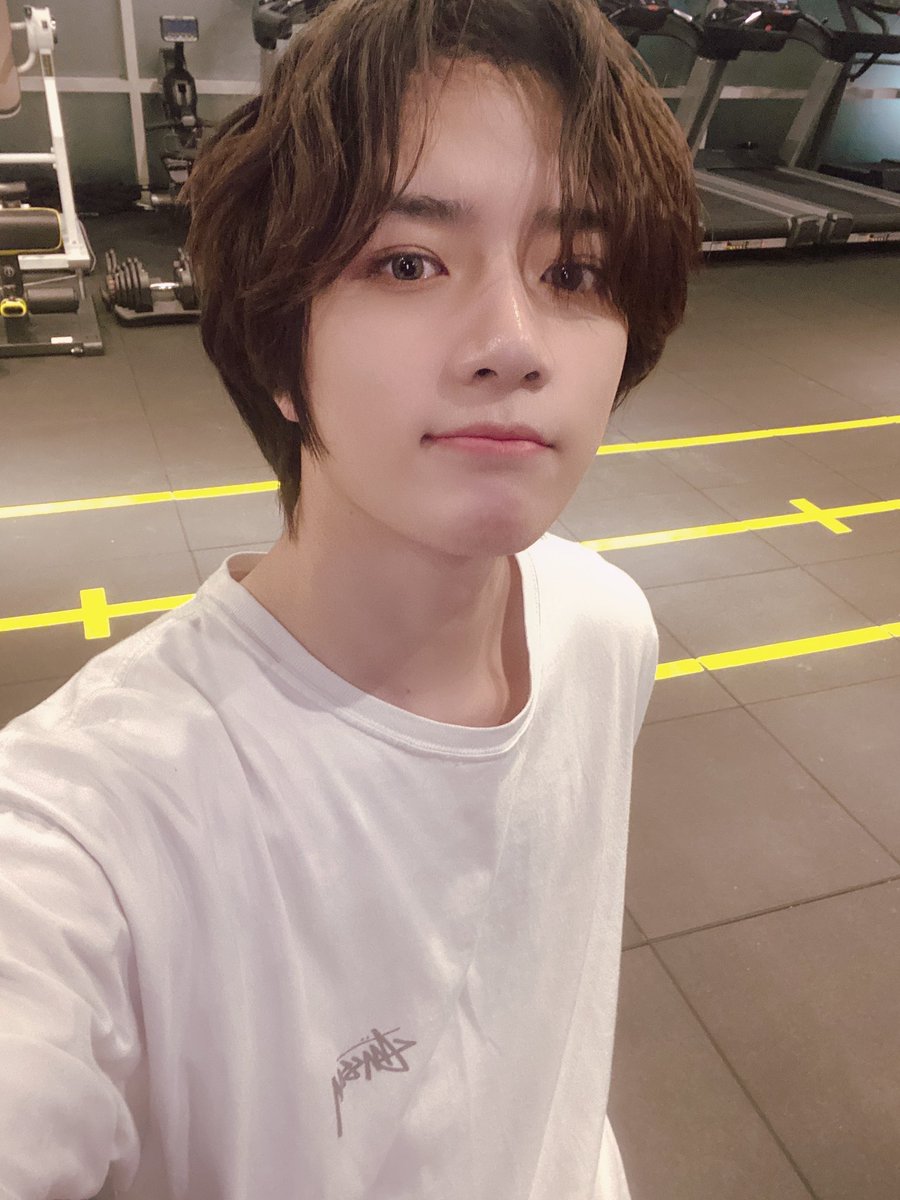 CitouTxt's tweet photo. O TAMANHO QUE O CABELO DO BEOMGYU TÁ CHEGA JA DA PRA AMARRAR

@TXT_members https://t.co/Hm4JvtZt89