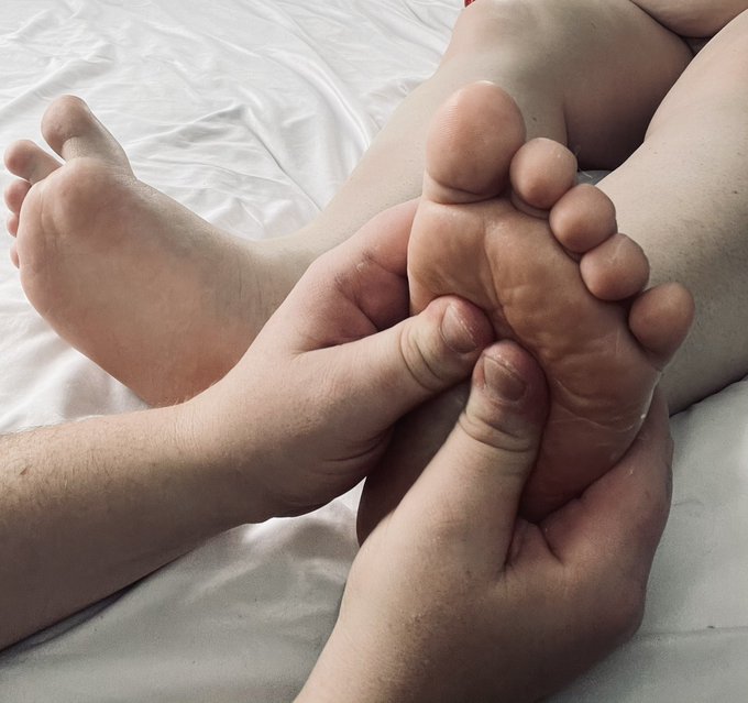 Color or black and white? 🖤👣  These soles are featured in several of my videos, including some sloppy