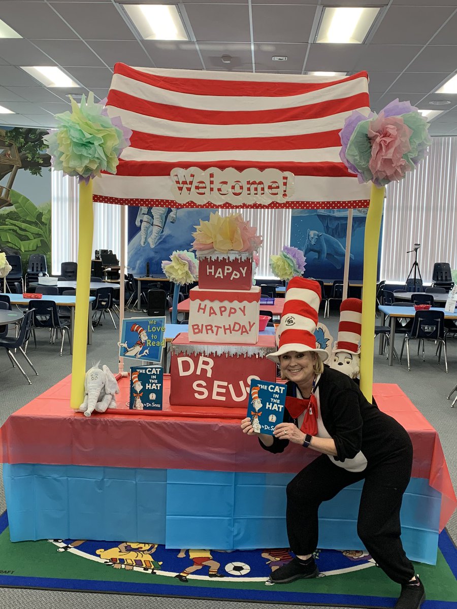 Read Across America day at Clark!  Celebrating Dr Seuss!! <a href="/hubofschool/">HCPS Library Media</a> <a href="/AddisonGDavis/">Addison Davis</a> <a href="/ClarkElemTampa/">H. Clark Elementary</a> <a href="/HcpsTeach/">HCPSTeach</a>