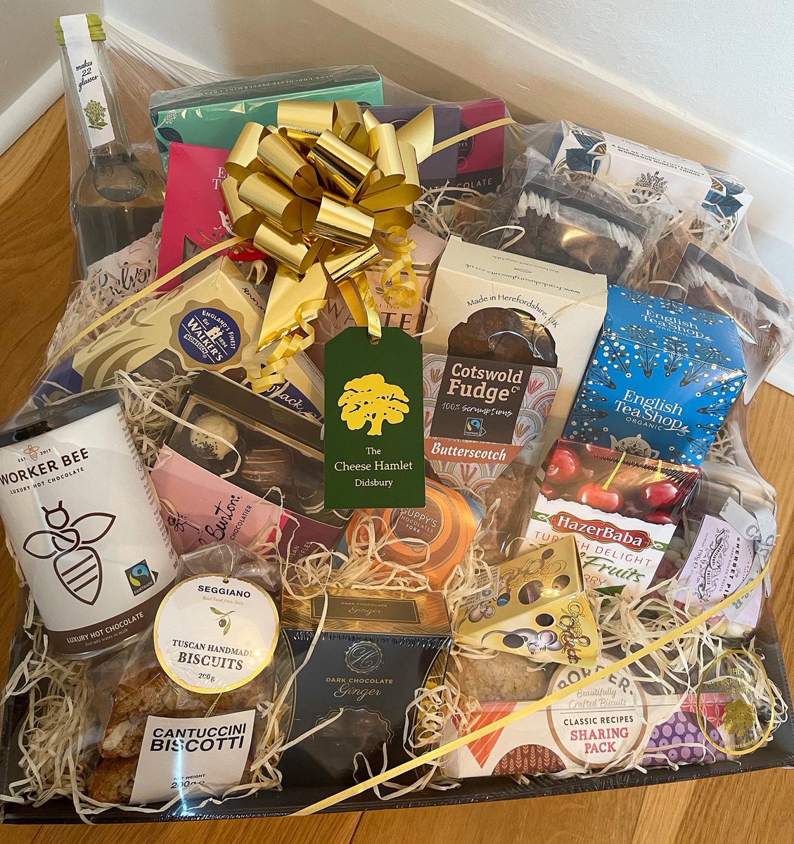 cheese_hamlet's tweet photo. We received these photos and lovely message today from our very happy customers who recently sent a large Cheese Hamlet hamper to NHS staff. 🌈💙
(Part 1 of 3) https://t.co/6jfw9ISFDF