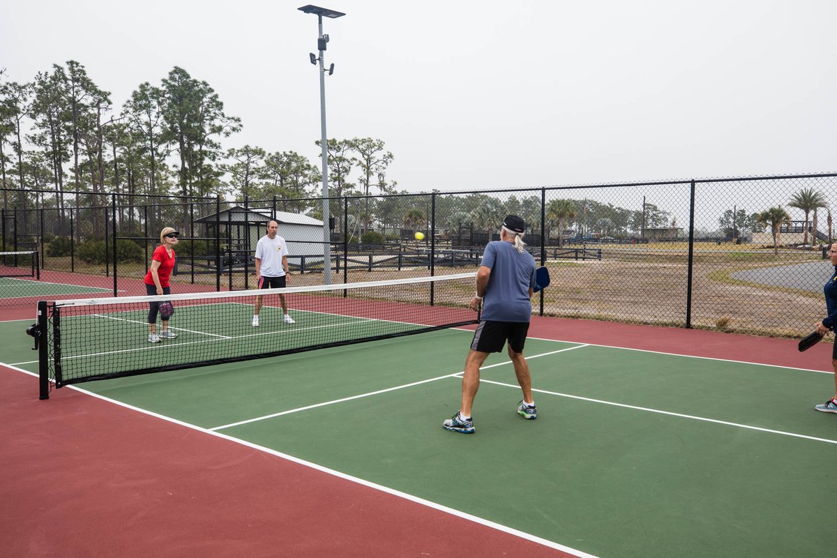 The party never stops at Resort at Canopy Oaks!

We're welcoming in March with some great events all week long!