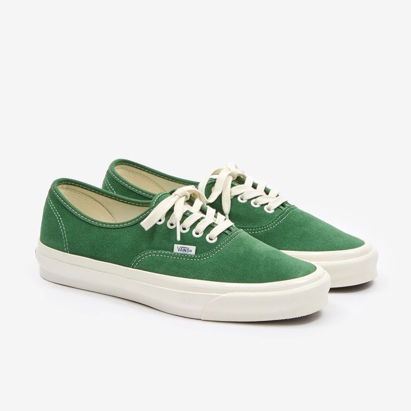 vans vault แบบว่าสีเขียวน่ารักมากก อยากได้สักคู่เลย 🥛🥦✨