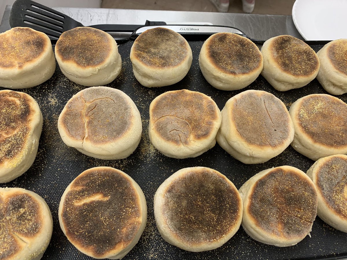 cchs_fcs's tweet photo. Last week we made sourdough starter, today we made sourdough English muffins 🤩 #CharlesCityExperience #ProStart https://t.co/Weuvz7ASWE