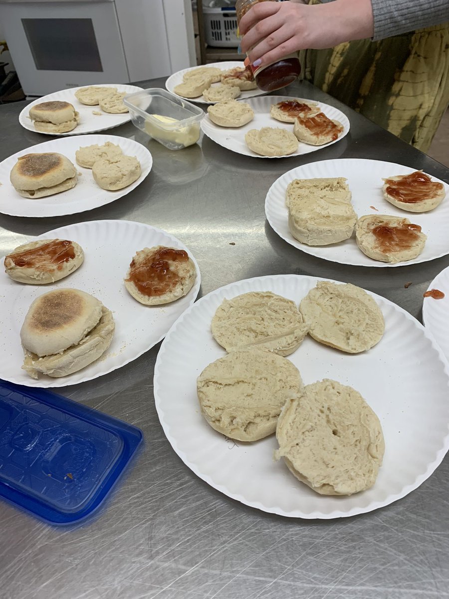 cchs_fcs's tweet photo. Last week we made sourdough starter, today we made sourdough English muffins 🤩 #CharlesCityExperience #ProStart https://t.co/Weuvz7ASWE